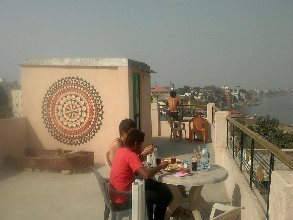 Ganga Paying Guest House Benares Buitenkant foto
