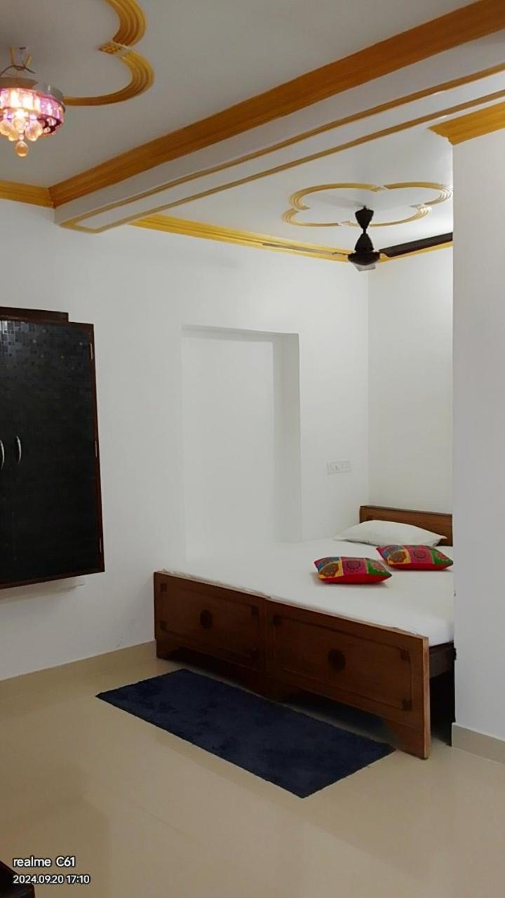 Ganga Paying Guest House Benares Kamer foto