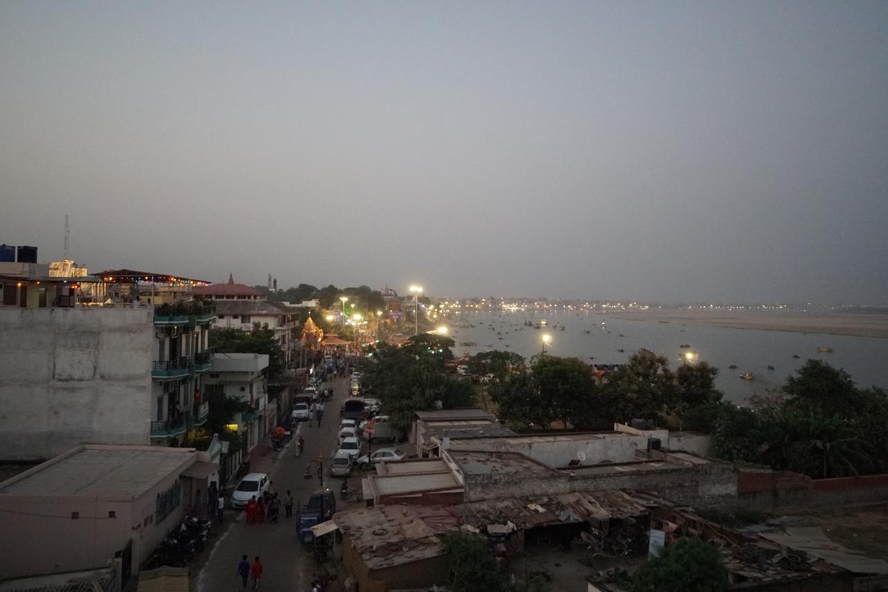 Ganga Paying Guest House Benares Buitenkant foto